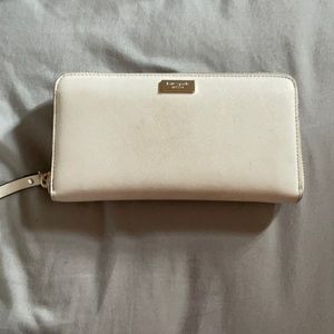 Kate Spade White Wallet